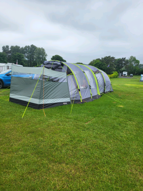 Airgo stratus 400 with awning and 